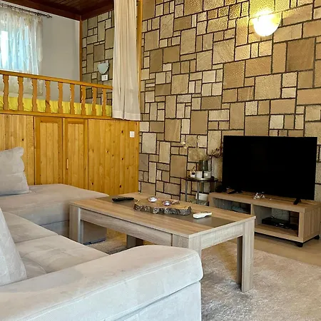 Holiday home Stone House Retreat